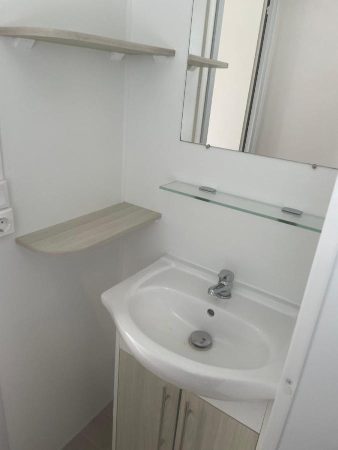 Mobil-Home Confort Tv Clim Narbonne-Plage Exterior foto